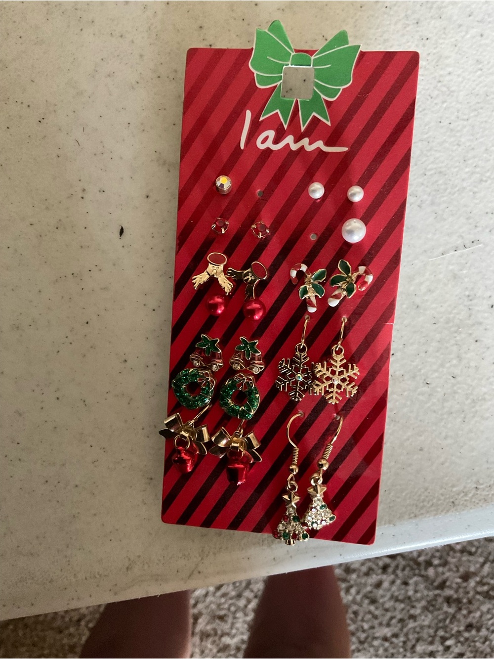 Holiday Earrings Set in Red & Green. Gold. 2missing